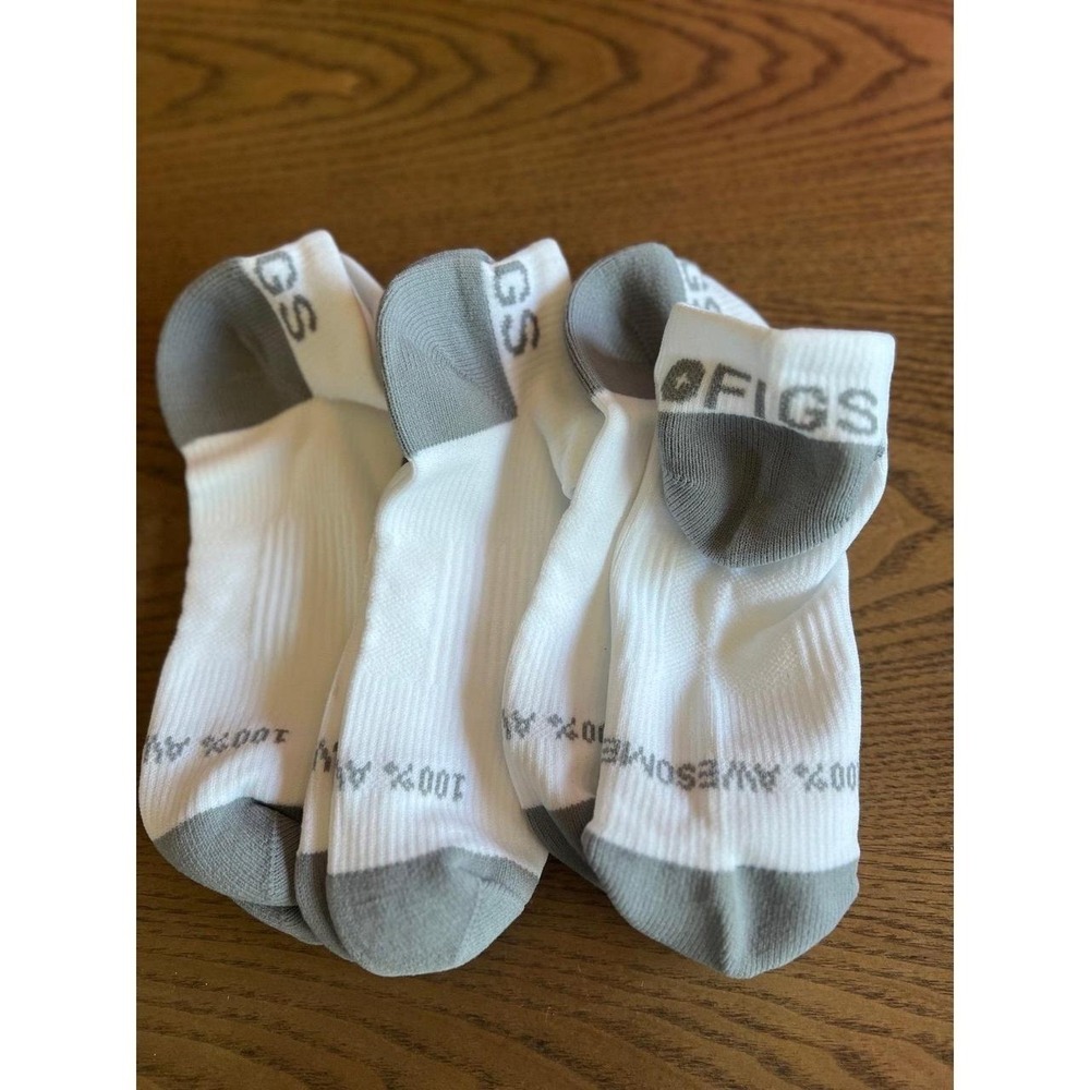 FIGS Compression Ankle Socks 3 Pairs Medium White New